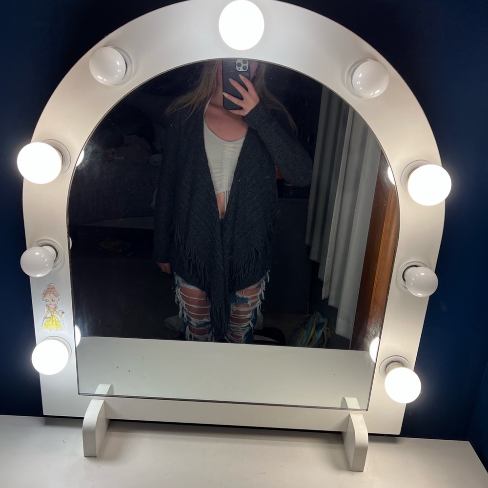 Hollister, grey cardigan, medium, wool like material. Like new, barely used.